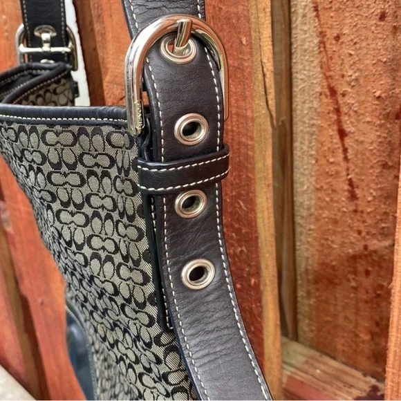 Coach Black and Gray Patterned Shoulder Bag - Picture 4 of 11